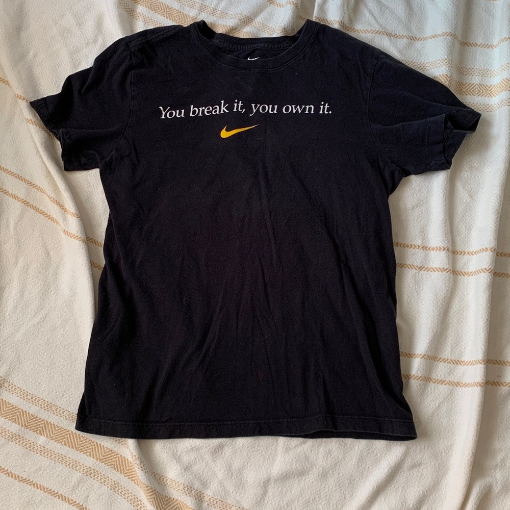 Nike Caitlin Clark Iowa Hawkeyes Quote Shirt Size Small